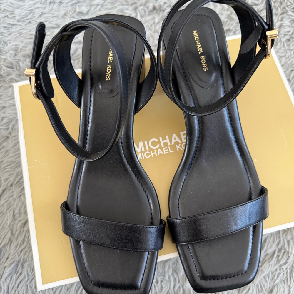 Michael Kors Black Leather Strappy Block Heel Sandals - Picture 2 of 3